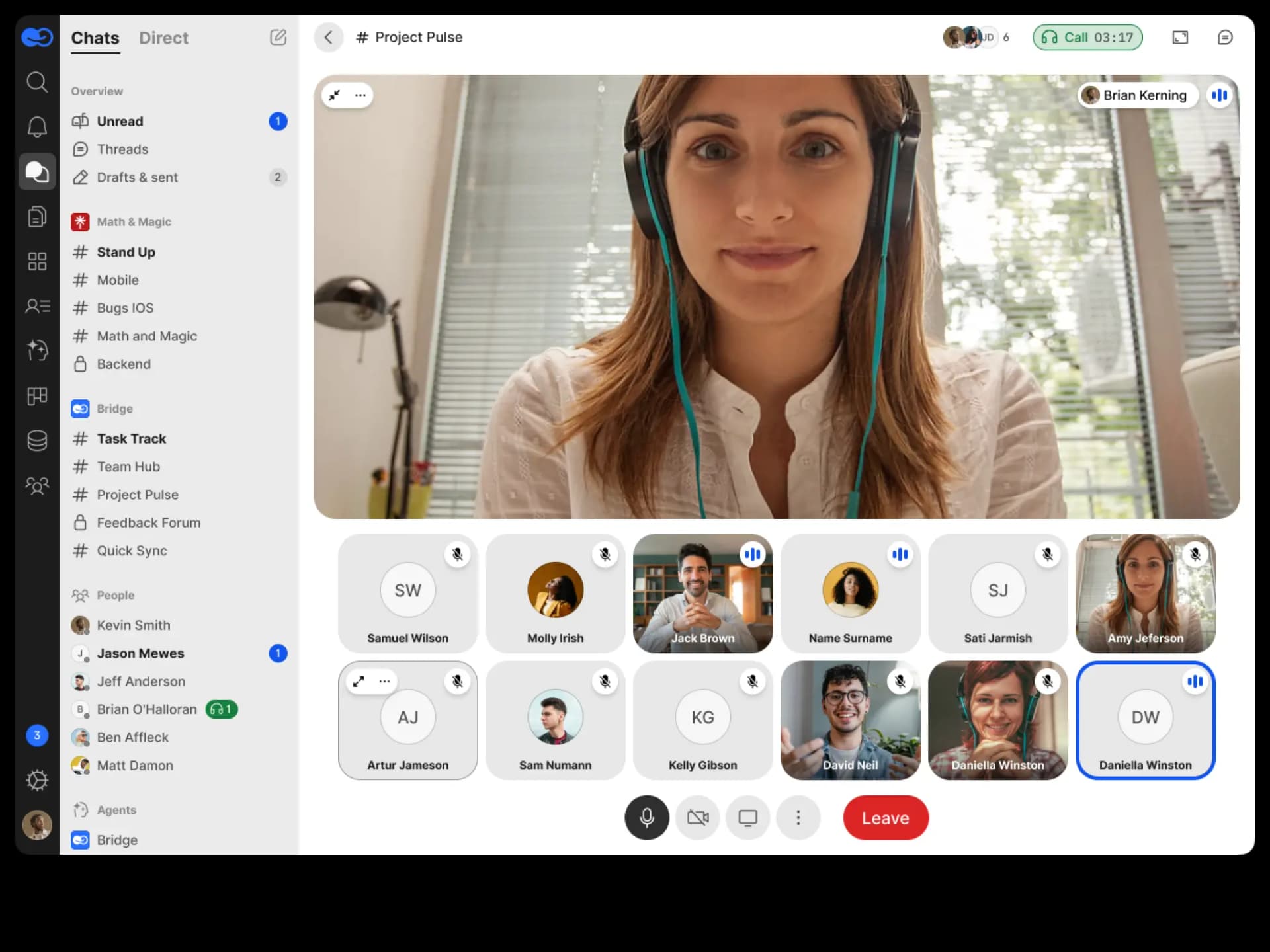 Stay in sync with real‑time conversation